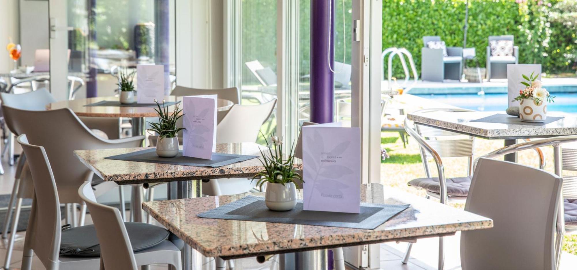 Smart-Hotel Minusio, A Swiss Quality Hotel Exterior foto